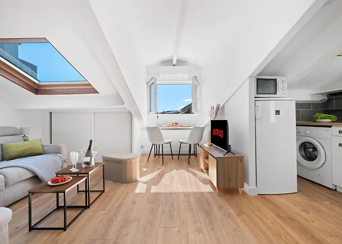 Charme & Soleil Au Dernier Etage Liberation Apartment Nizza
