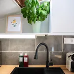 Appartement Charme & Soleil Au Dernier Etage Liberation