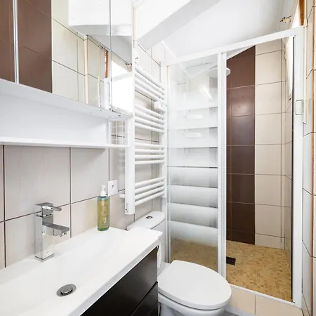 Lägenhet Charme & Soleil Au Dernier Etage Liberation *