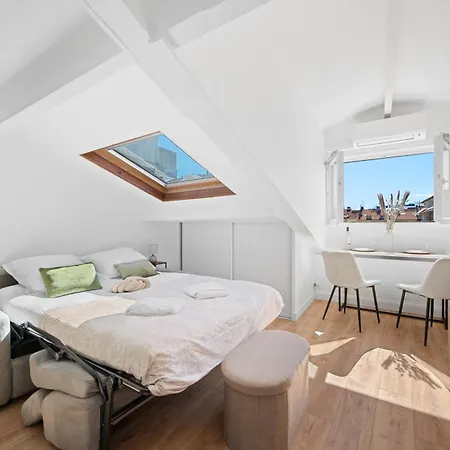 Charme & Soleil Au Dernier Etage Liberation Lägenhet *